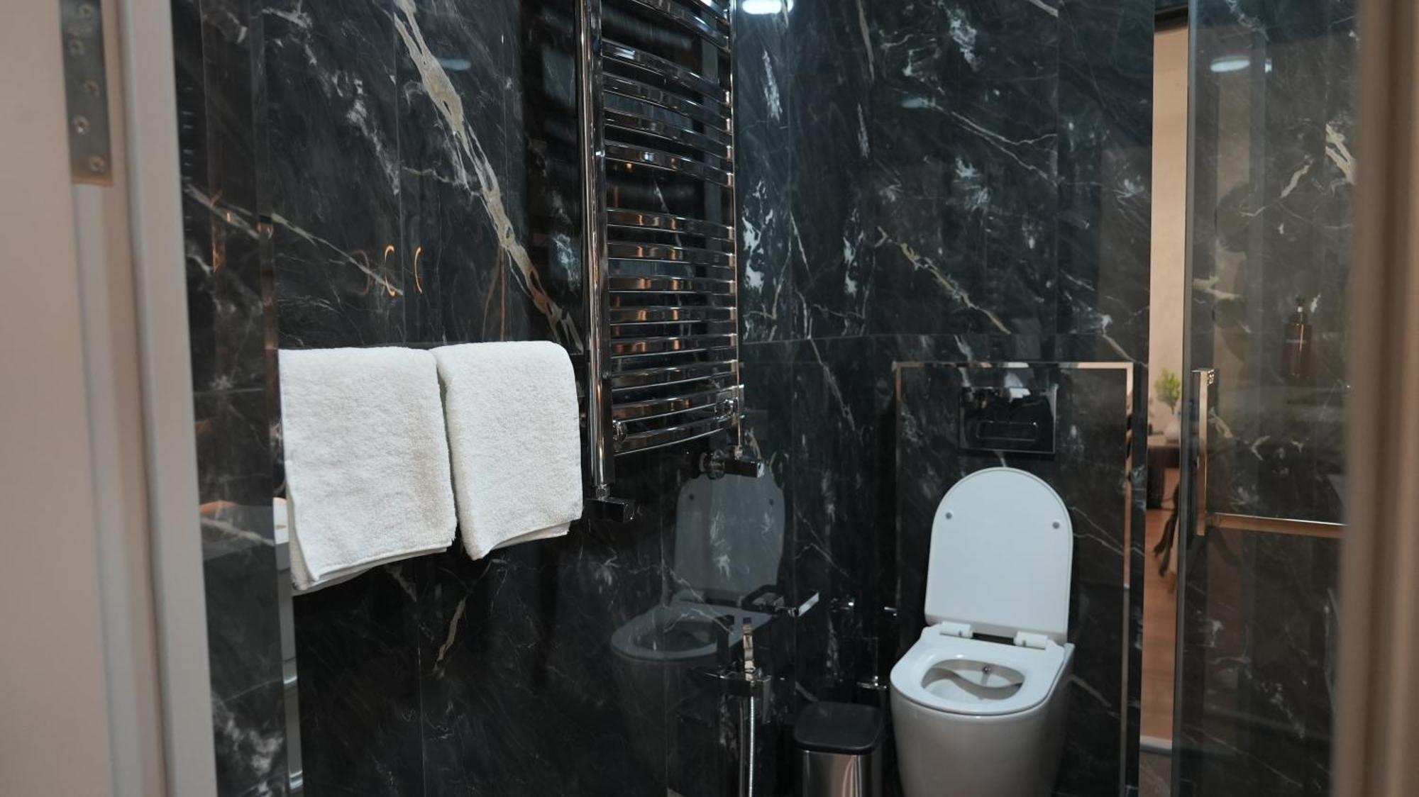 Avant Express Hotel Pool&Spa Tasjkent Eksteriør bilde