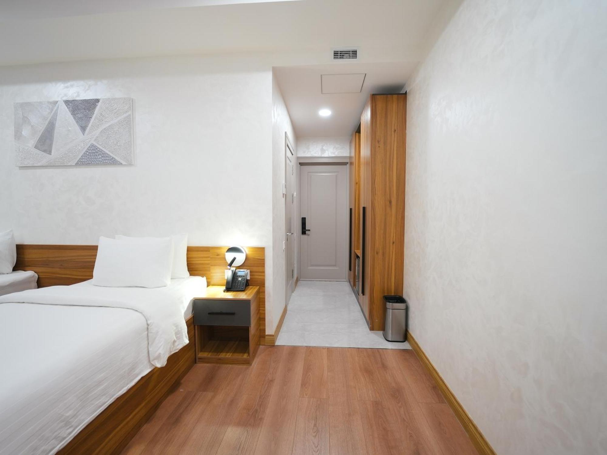 Avant Express Hotel Pool&Spa Tasjkent Eksteriør bilde
